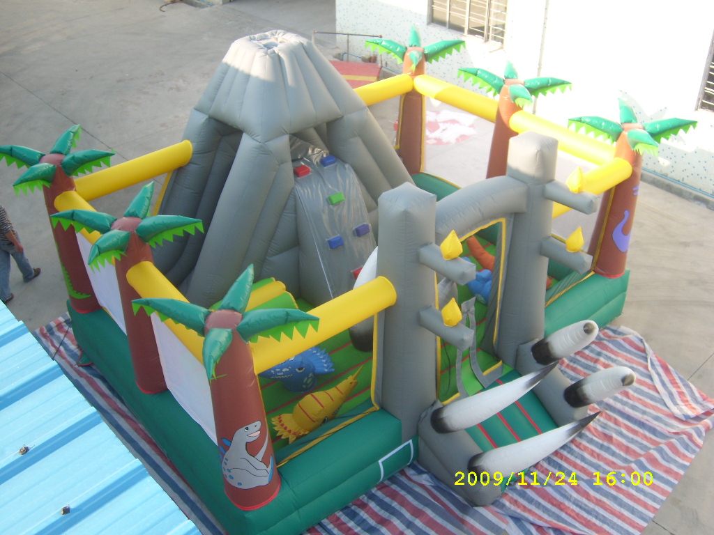 top quality inflatable amusement park